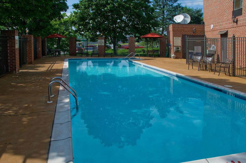 Holiday Inn Express Harrisburg East By Ihg Exterior photo