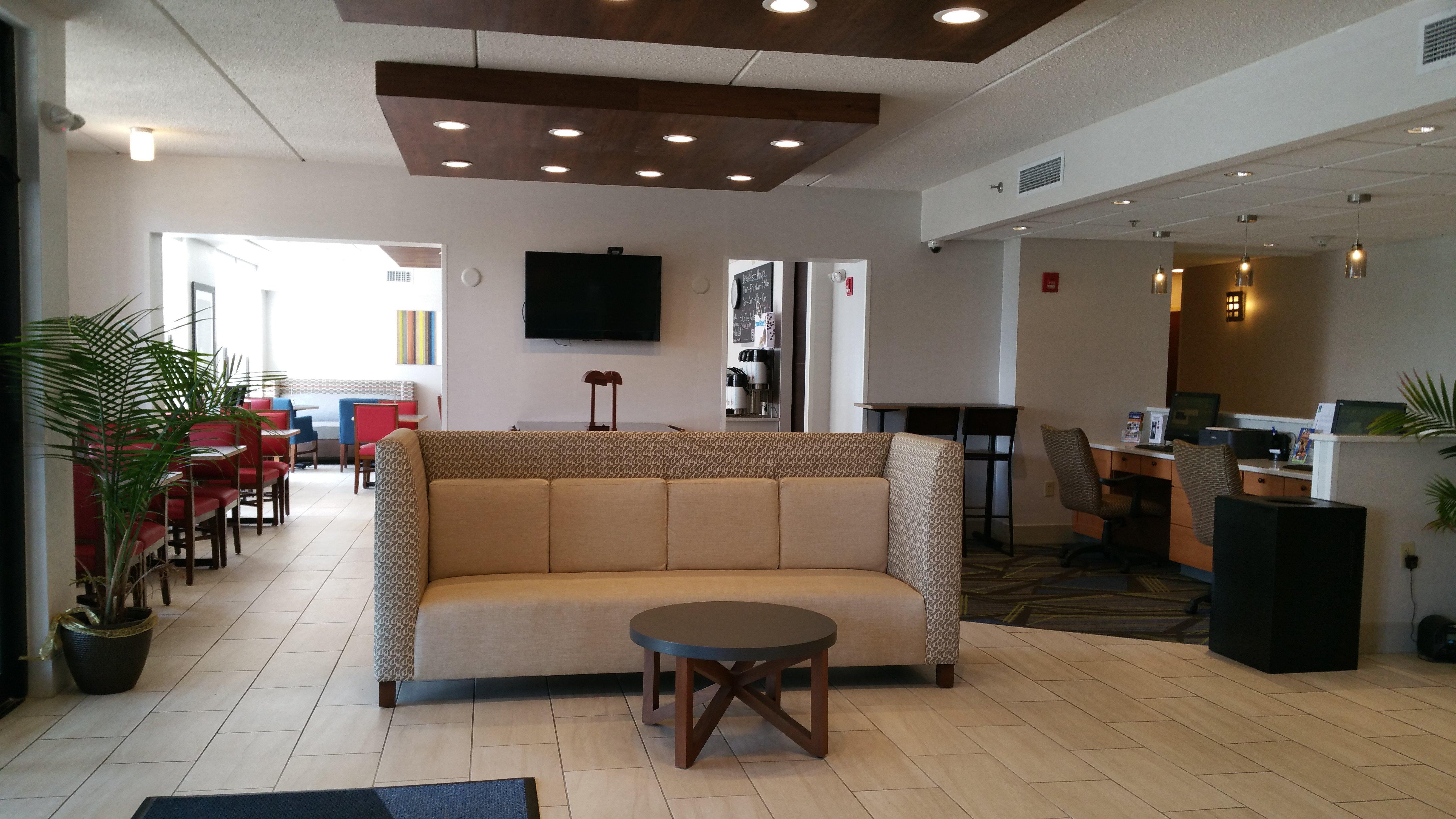 Holiday Inn Express Harrisburg East By Ihg Exterior photo