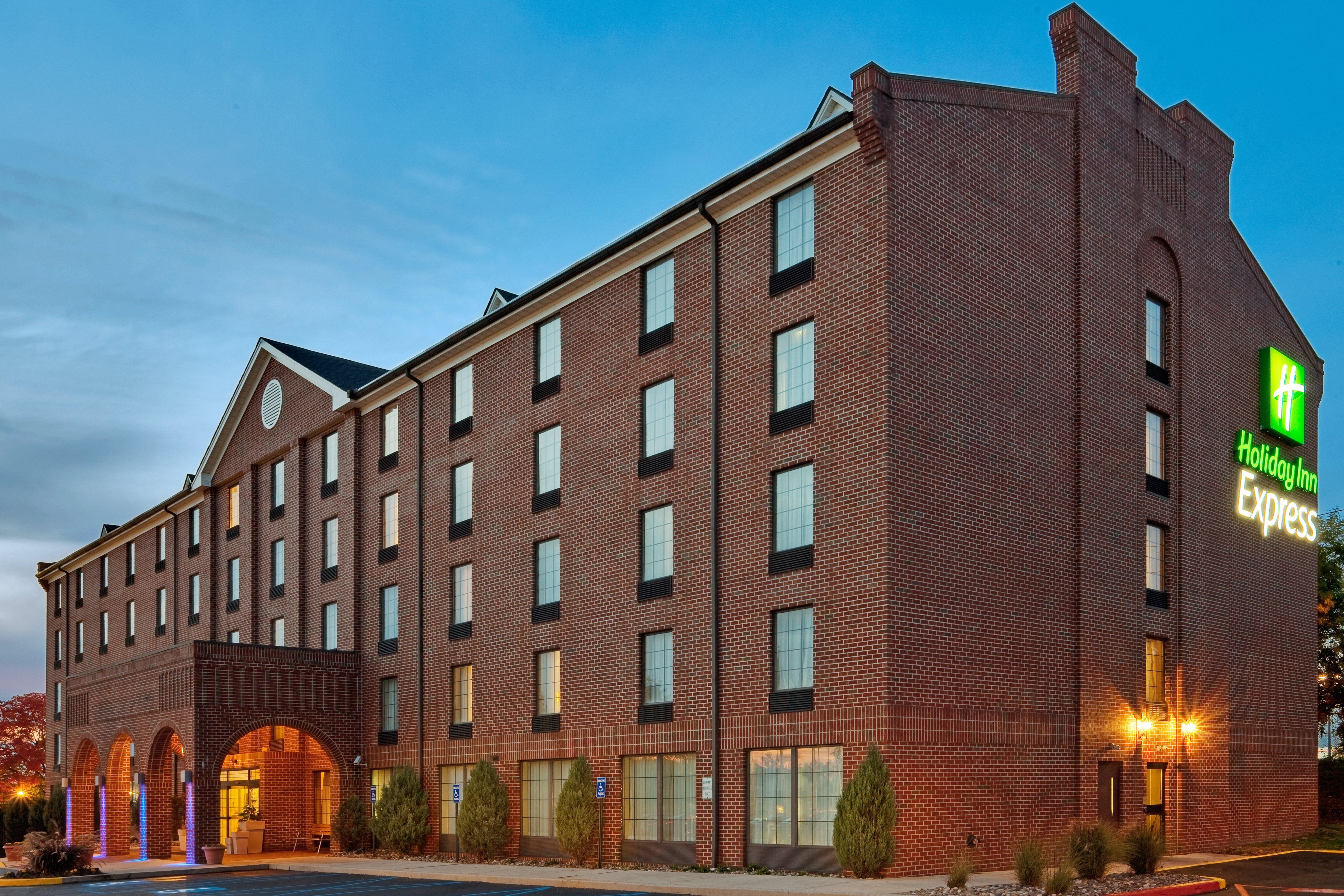 Holiday Inn Express Harrisburg East By Ihg Exterior photo