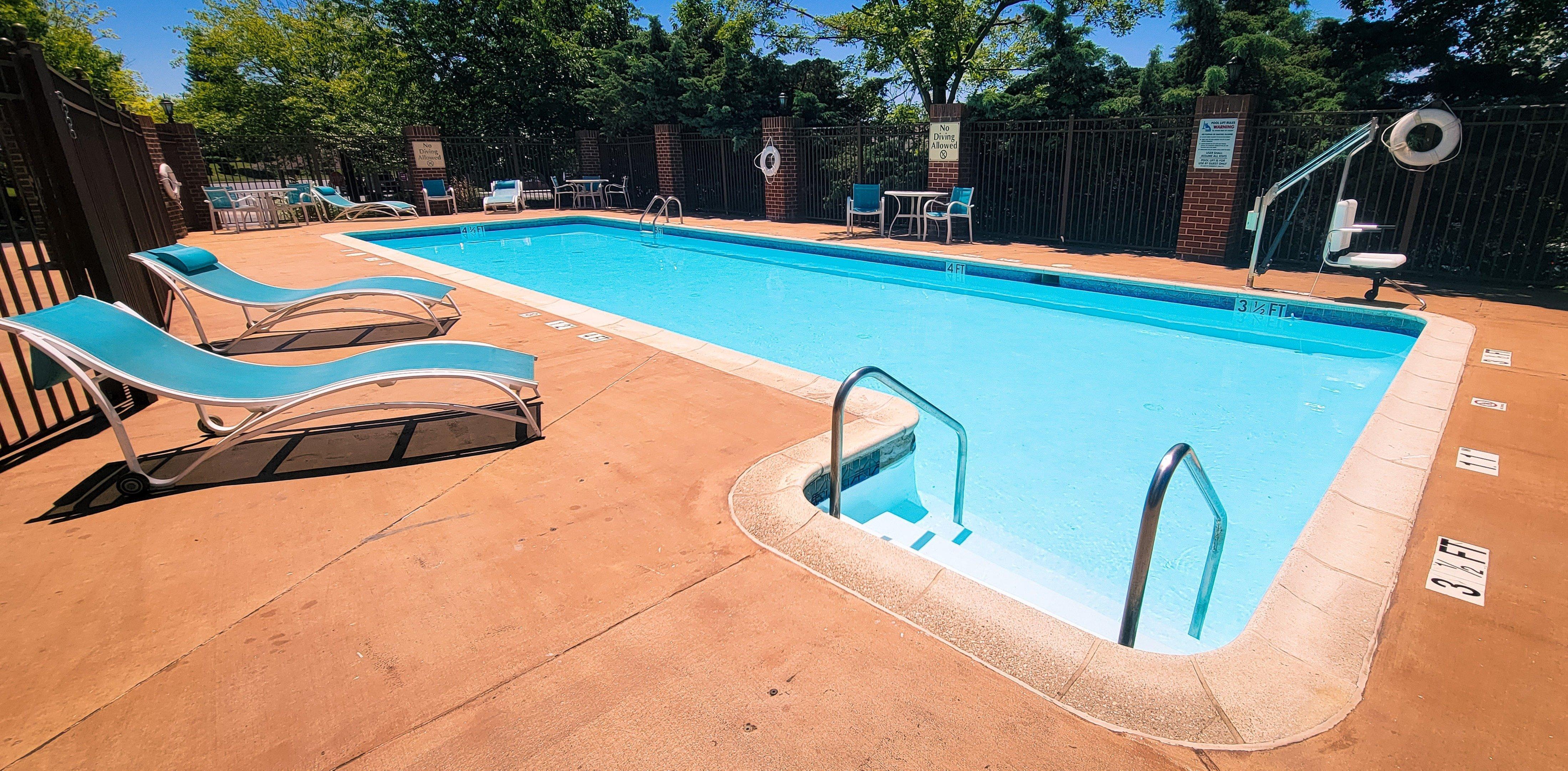 Holiday Inn Express Harrisburg East By Ihg Exterior photo