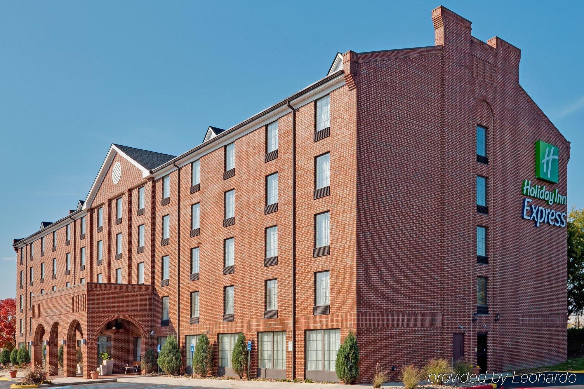 Holiday Inn Express Harrisburg East By Ihg Exterior photo
