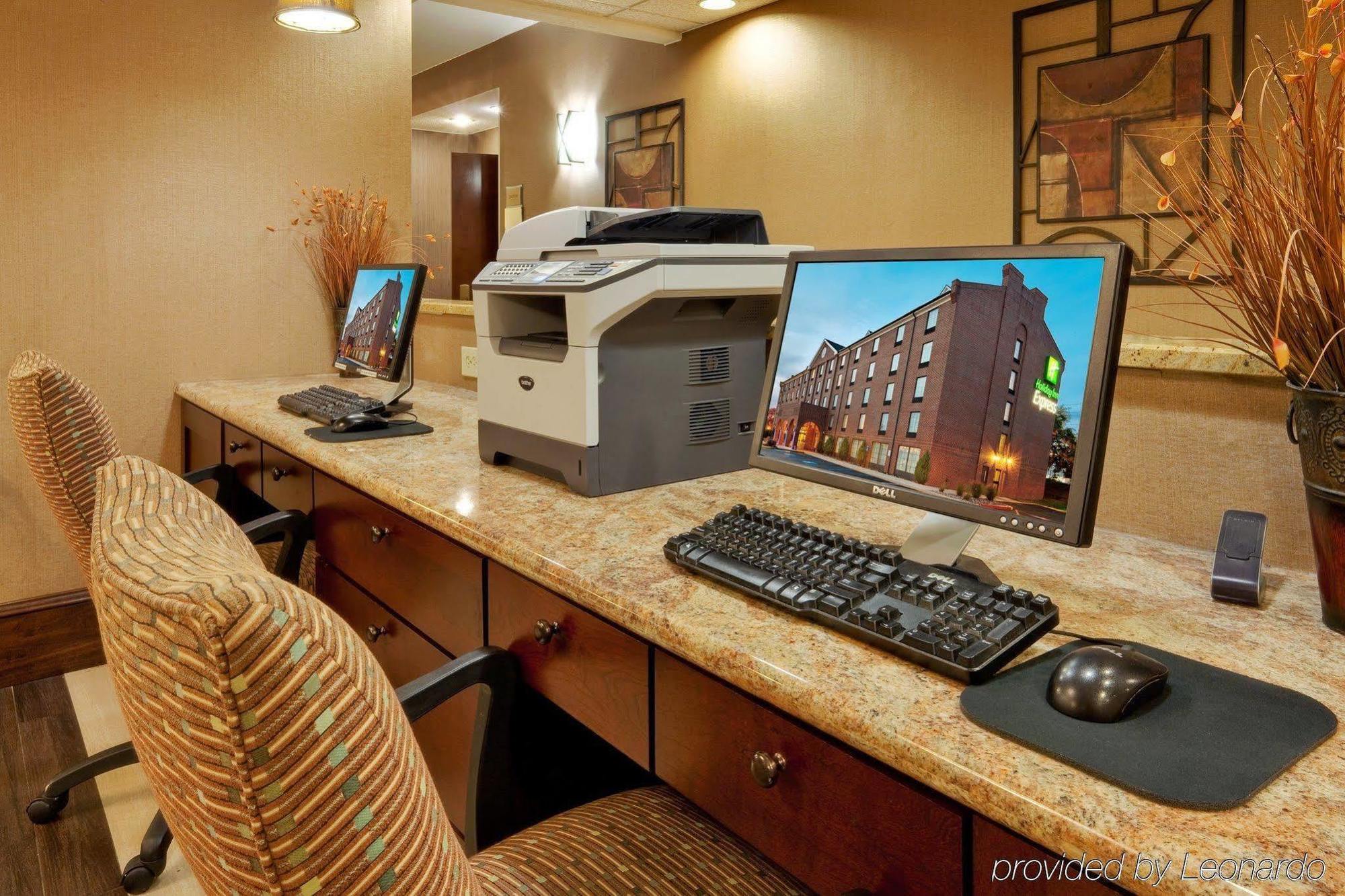 Holiday Inn Express Harrisburg East By Ihg Exterior photo
